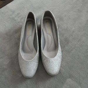 Womens shoes